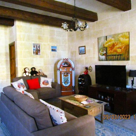 Ta Gorg Bed & Breakfast Qala Ngoại thất bức ảnh