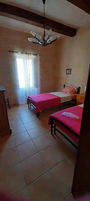 Ta Gorg Bed & Breakfast Qala Ngoại thất bức ảnh